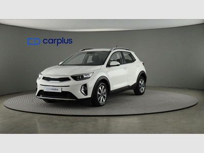 Clear white (sólido) Usado 2023 Kia Stonic SUV | 15.490 € (Un poco caro)