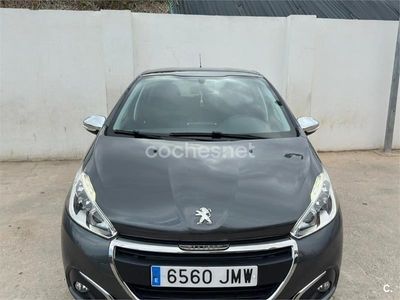 Gris / plata Usado 2016 Peugeot 208 Style Utilitario | 7600 € (Precio justo)