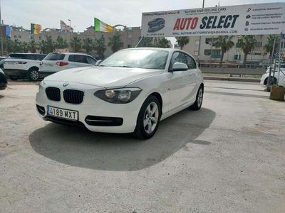 Usado BMW 118 Sport Line 170 CV (125 kW) 2013 Blanco Utilitario