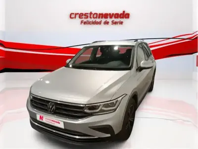 Usado VW Tiguan Life 122 HP (89 kW) 2023 Cinzento SUV
