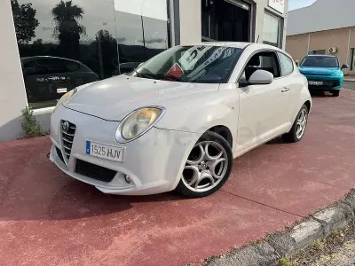 Usado Alfa Romeo MiTo Distinctive 95 CV (69 kW) 2012 Blanco Utilitario