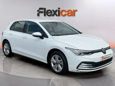 Usado VW Golf VIII Life 116 CV (85 kW) 2022 Blanco Utilitario