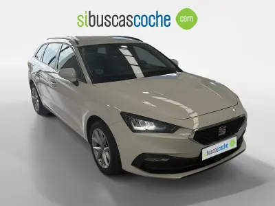 Usado Seat Leon Reference 115 CV (84 kW) 2022 Beige
