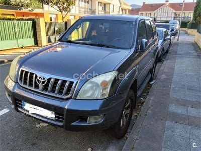 Begagnad Toyota Land Cruiser 166 HK (122 kW) 2006 Grå SUV