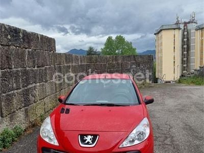 Usado Peugeot 206+ 70 CV (51 kW) 2009 Rojo Utilitario