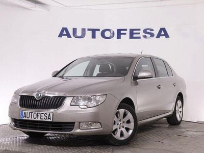 Usado Skoda Superb 140 CV (102 kW) 2009 Bronce Familiar