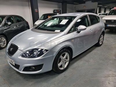 Gris / plata Usado 2011 Seat Leon Reference Berlina | 6499 € (Precio justo)