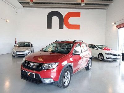 Rojo Usado 2018 Dacia Sandero Essentiel Berlina | 10.500 € (Precio justo)