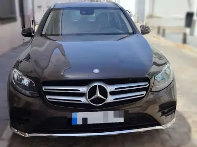 Usado Mercedes GLC250 AMG line 211 CV (155 kW) 2016 Marrón SUV