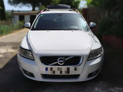 Usado Volvo V50 Drive Kinetic 109 CV (80 kW) 2012 Blanco Familiar