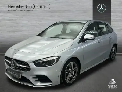 Usado Mercedes B200 AMG line 150 CV (110 kW) 2024 Plata hightech Utilitario