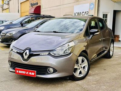 Usado Renault Clio IV Business 73 CV (53 kW) 2013 Gris Utilitario