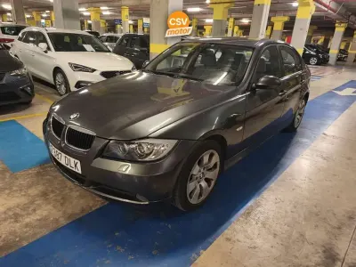 Usado BMW 320 150 CV (110 kW) 2005 Azul Utilitario