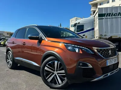 Usado Peugeot 3008 GT 181 CV (133 kW) 2018 Naranja metalico SUV