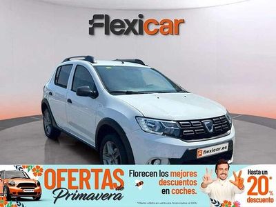 Usado Dacia Sandero Comfort 90 CV (66 kW) 2018 Blanco Utilitario
