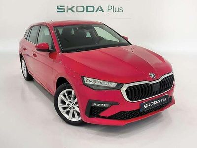 Rojo Nuevo 2025 Skoda Scala Utilitario | 25.000 € (Precio justo)