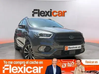 Usado Ford Kuga ST-Line 150 CV (110 kW) 2019 Gris SUV