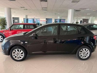 Usado Seat Ibiza Style 105 CV (77 kW) 2014 Negro Utilitario