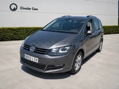 Usado VW Sharan Advance 150 CV (110 kW) 2021 Gris / plata Monovolumen