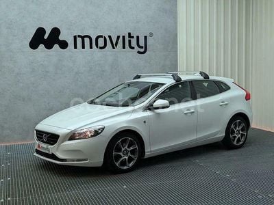 Usado Volvo V40 Kinetic 116 CV (85 kW) 2015 Blanco Familiar