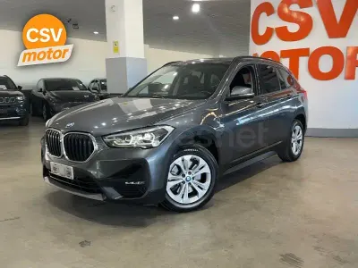 Usado BMW X1 Advantage 220 CV (161 kW) 2022 Gris / plata SUV