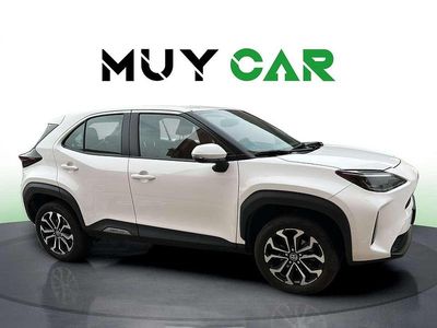Usado Toyota Yaris Cross Active 116 CV (85 kW) 2024 Blanco SUV