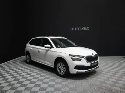 Usado Skoda Kamiq Ambition 110 CV (80 kW) 2021 Blanco SUV