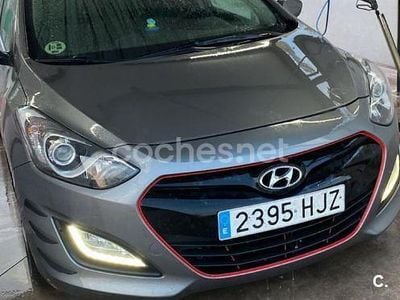 Gris / plata Usado 2012 Hyundai i30 Berlina | 3800 € (Precio justo)