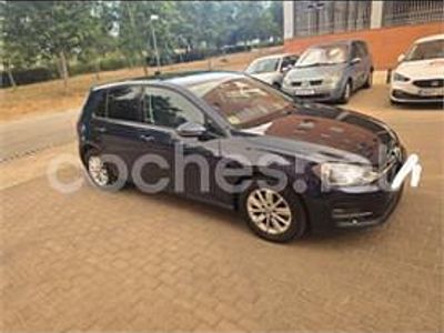 Usado VW Golf VII Business 105 CV (77 kW) 2014 Azul Familiar