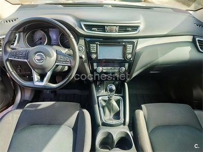 Usado Nissan Qashqai N-Connecta 140 CV (102 kW) 2019 Gris / plata SUV