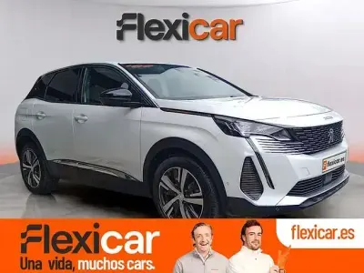 Usado Peugeot 3008 Allure 130 CV (95 kW) 2022 Blanco SUV