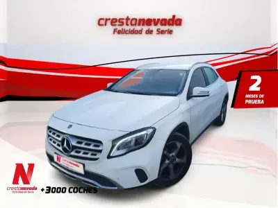 Käytetty Mercedes GLA180 122 HP (89 kW) 2019 Valkoinen Katumaasturi