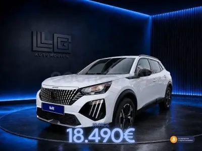 Usado Peugeot 2008 Allure 130 CV (95 kW) 2023 Blanco SUV