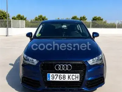 Usado Audi A1 Attraction 90 CV (66 kW) 2012 Azul Utilitario