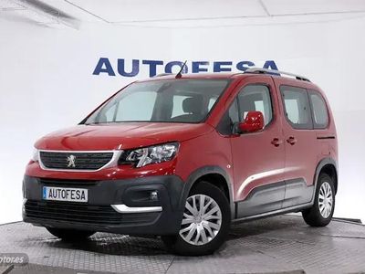 Usado Peugeot Rifter Active 110 CV (80 kW) 2019 Rojo Monovolumen
