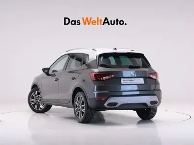 Usado Seat Arona Xperience 115 CV (84 kW) 2025 Gris SUV