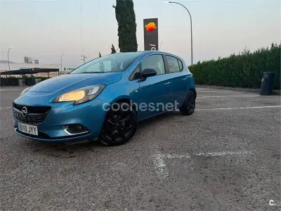 Usado Opel Corsa Color Edition 90 CV (66 kW) 2017 Azul Utilitario