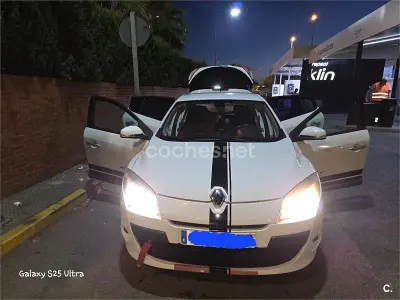 Usado Renault Mégane III Dynamique 130 CV (95 kW) 2010 Blanco Berlina