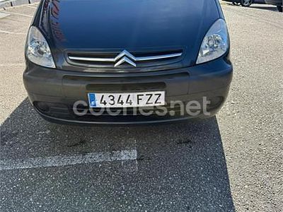Usado Citroën Xsara Picasso 92 CV (67 kW) 2008 Negro Monovolumen