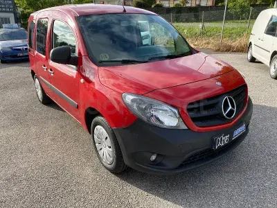 Usado Mercedes Citan 109 90 CV (66 kW) 2015 Rojo Familiar