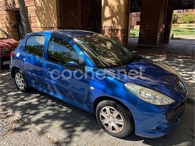 Usado Peugeot 206+ 70 CV (51 kW) 2011 Azul Utilitario