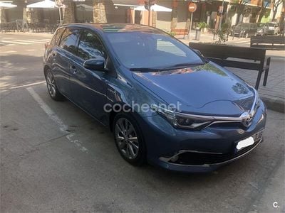 Toyota Auris Hybrid