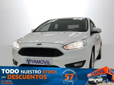 Używany Ford Focus Trend+ 120 KM (88 kW) 2017 Biały Hatchback