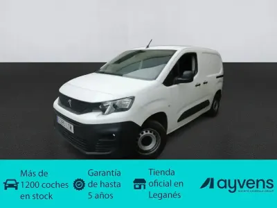 Usado Peugeot Partner Premium 98 CV (72 kW) 2021 Blanco Monovolumen