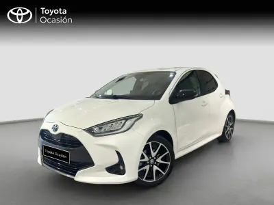 Usado Toyota Yaris Style 116 CV (85 kW) 2022 Blanco Utilitario