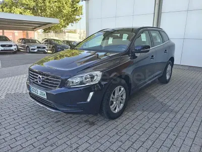 Usado Volvo XC60 Momentum 150 CV (110 kW) 2017 Azul SUV