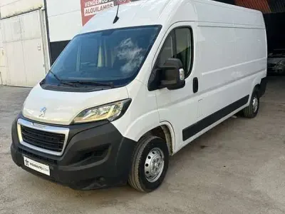 Usado Peugeot Boxer S 139 CV (102 kW) 2022 Blanco Van