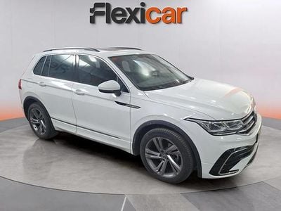 Usado VW Tiguan R-line 150 CV (110 kW) 2021 Blanco SUV