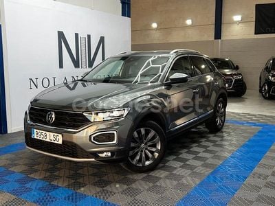Usado VW T-Roc Sportline 150 CV (110 kW) 2021 Gris / plata SUV