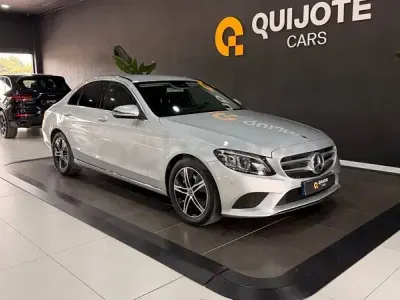 Usado Mercedes C200 184 CV (135 kW) 2020 Gris / plata Berlina